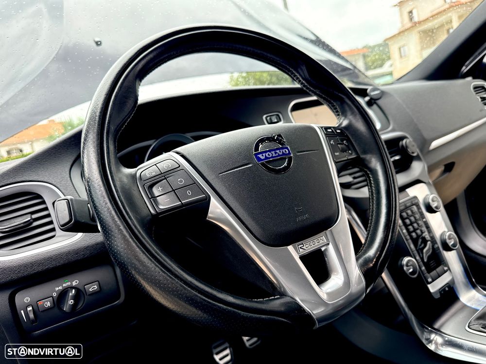 Volvo V40 1.6 D2 R-Design - 42