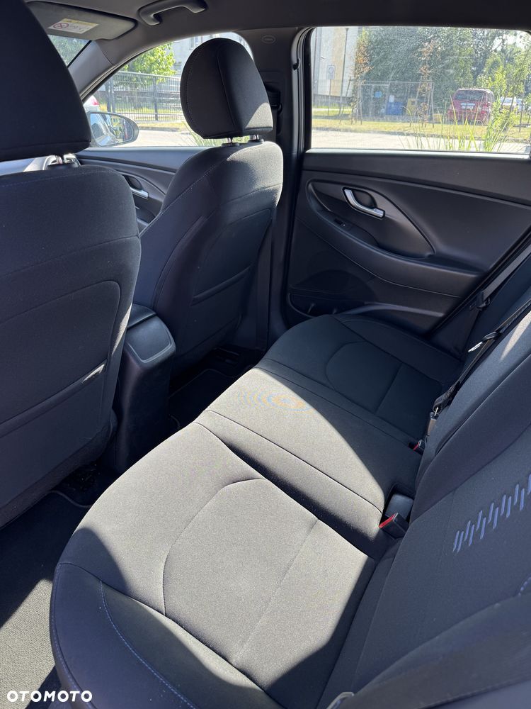 Hyundai i30 1.6 D GO - 8