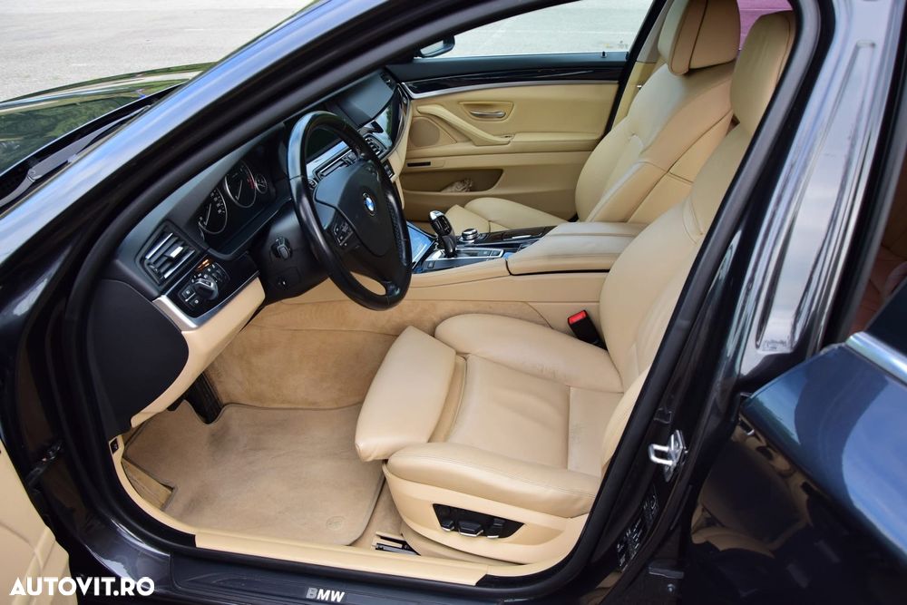 BMW Seria 5 530d Aut. - 24