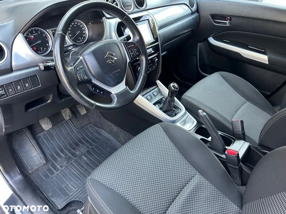 Suzuki Vitara 1.6 (4x2) Comfort+ - 22