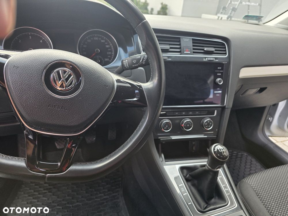 Volkswagen Golf 1.6 TDI BMT Trendline - 17