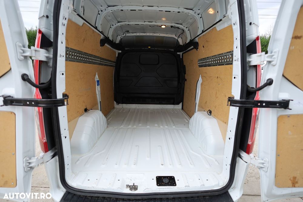 Ford Transit Custom L1H2 - 13
