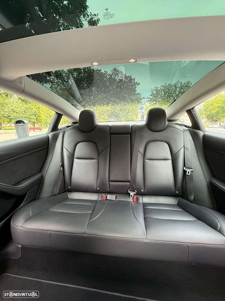 Tesla Model 3 Standard Range Plus RWD - 4