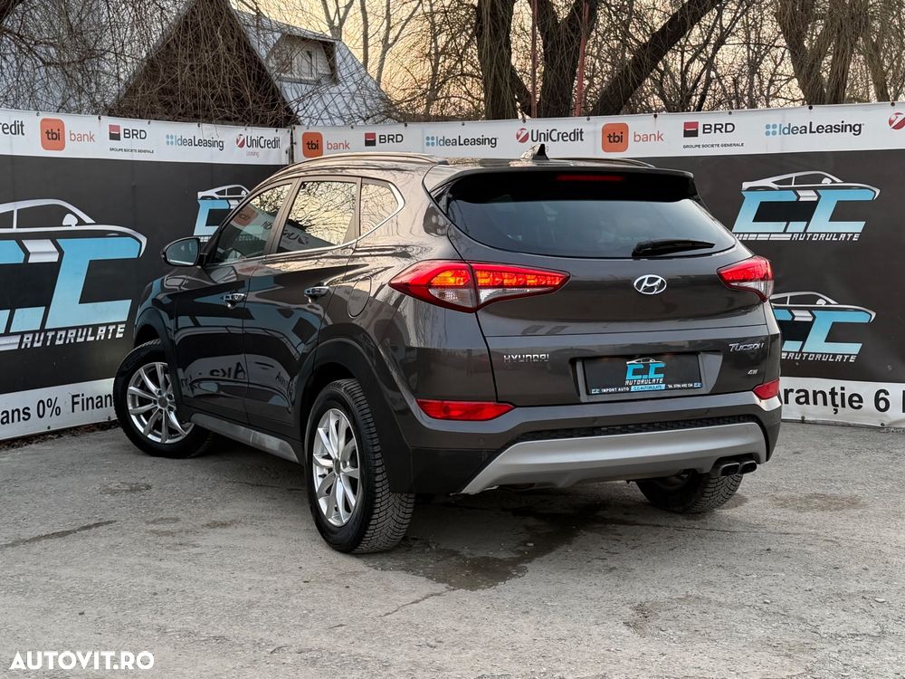 Hyundai Tucson 2.0 CRDI 4WD 6AT Style - 6