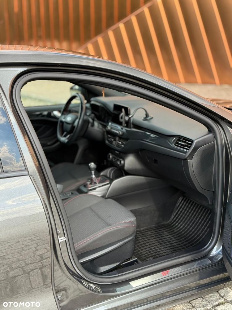 Ford Focus - 7