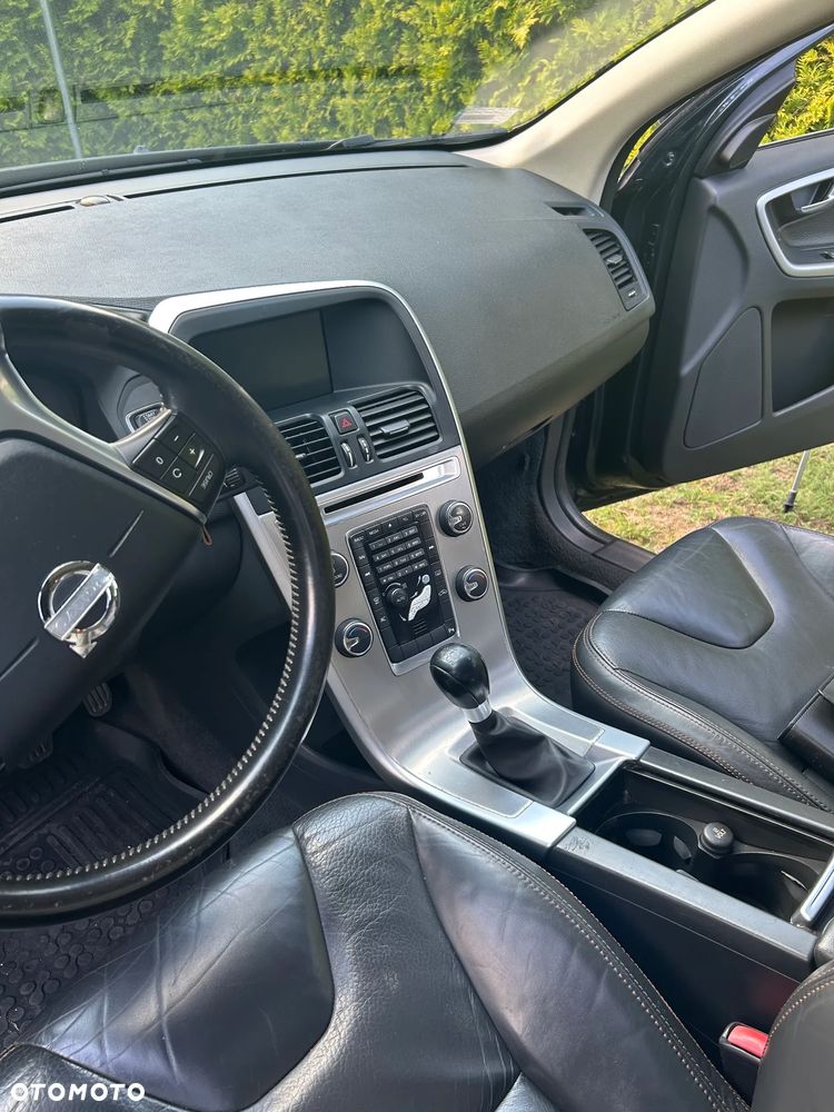 Volvo XC 60 DRIVe Momentum - 16