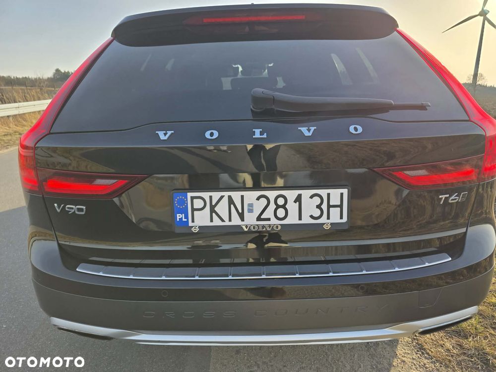 Volvo V90 Cross Country T6 AWD - 12