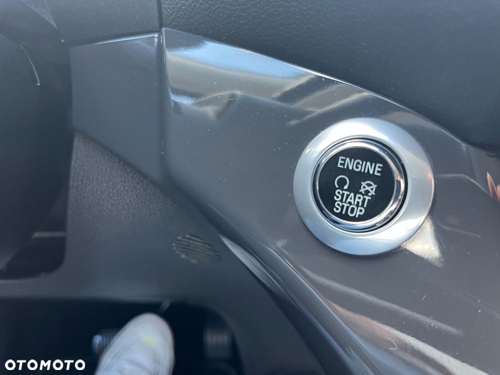 Ford Kuga 2.0 TDCi 4x4 ST-Line - 28