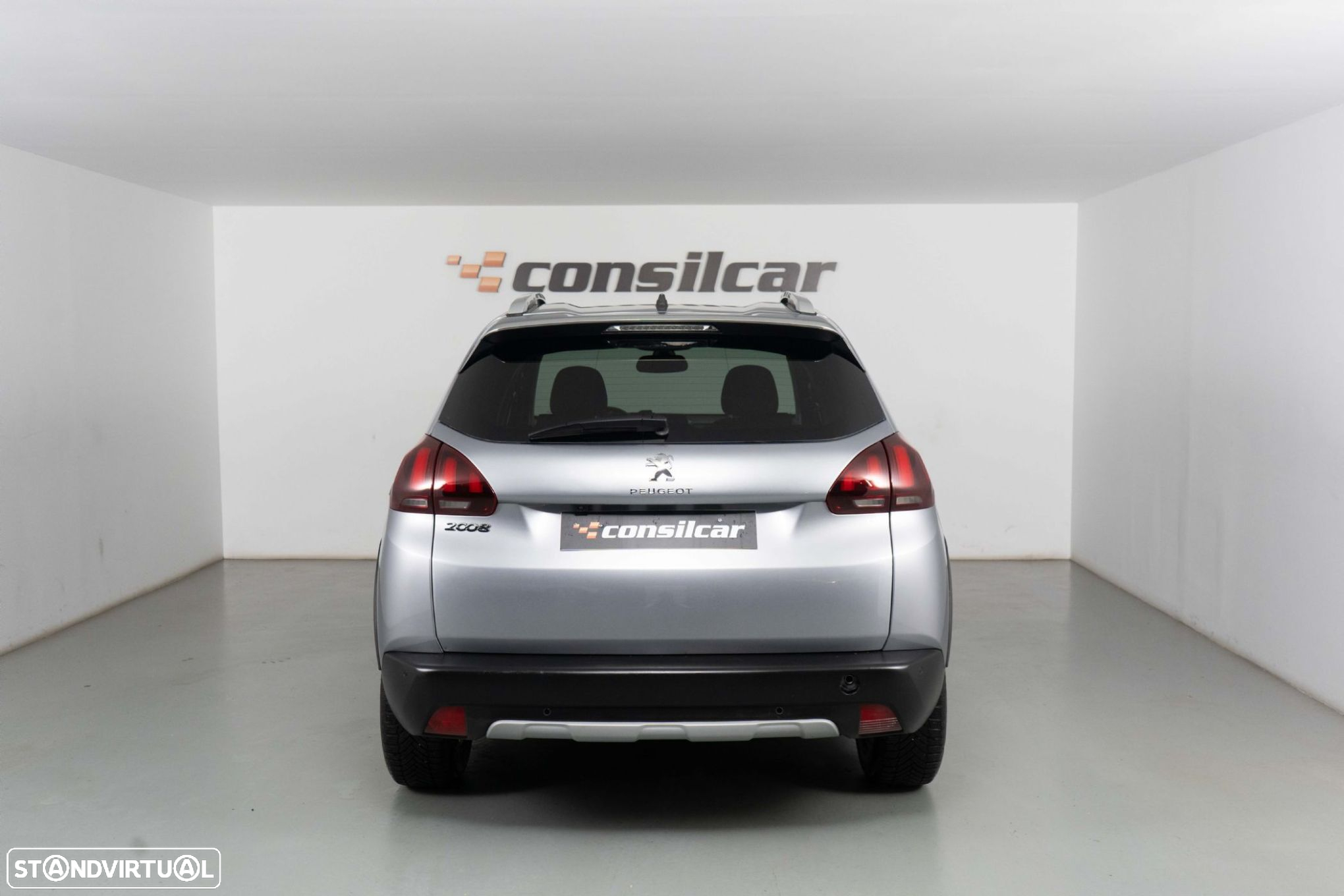Peugeot 2008 1.2 PureTech Allure Pack EAT8 - 5