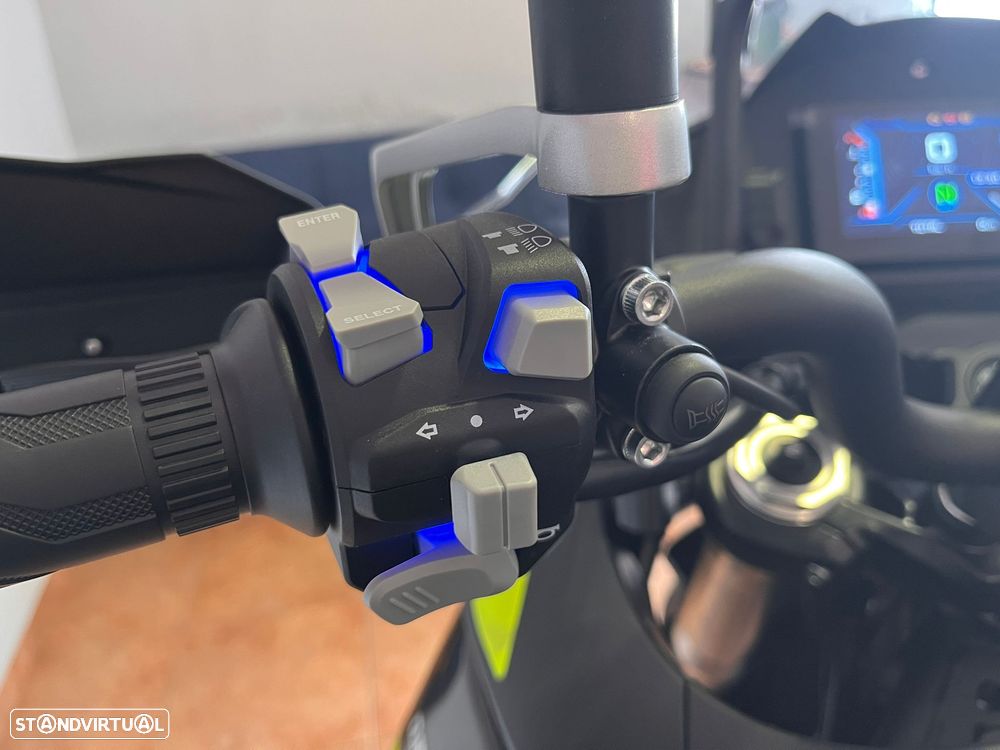 QJ Motor SRT 700X - OFERTA 3 MALAS ALUMÍNIO (BAIXA DE PREÇO) - 7