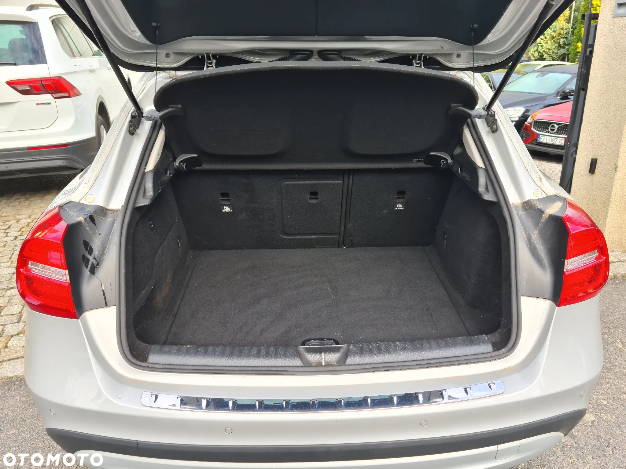 Mercedes-Benz GLA - 39