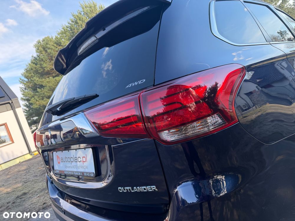 Mitsubishi Outlander 2.0 Instyle SDA 4WD CVT - 11