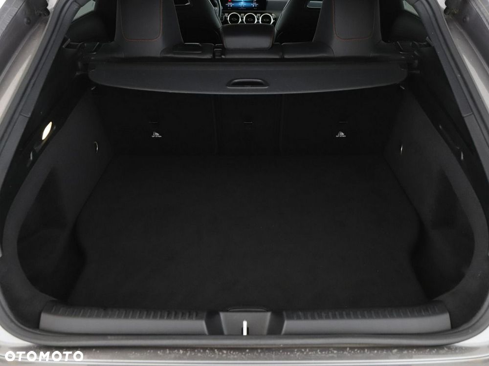 Mercedes-Benz CLA 250 e PHEV AMG Line 8G-DCT - 21