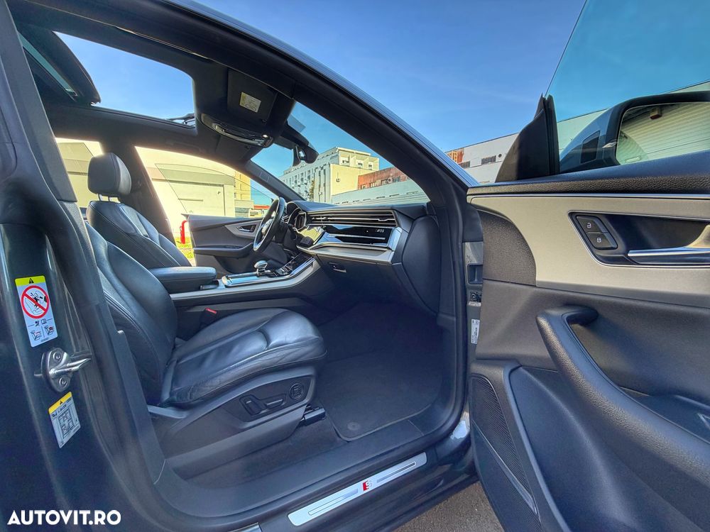 Audi Q8 - 12
