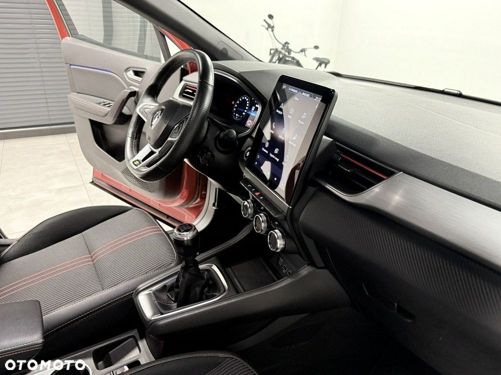 Renault Captur TCe Mild Hybrid 140 GPF TECHNO FAST TRACK - 41