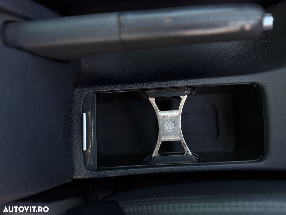 Volkswagen Golf 2.0 TDI 4Motion Sportline - 12