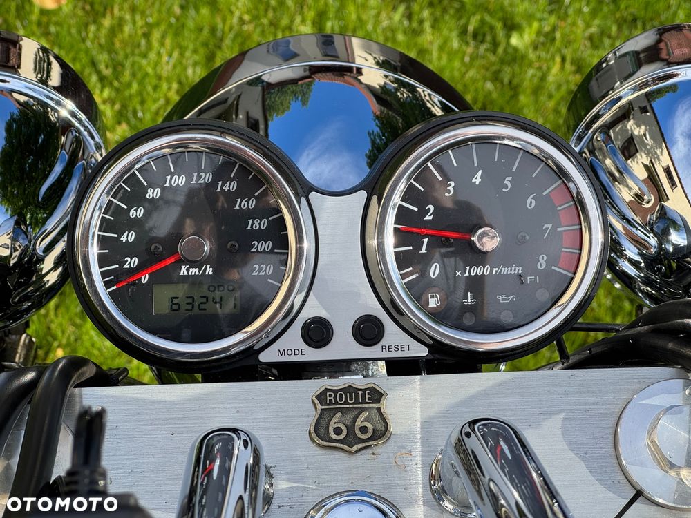 Suzuki Marauder - 5