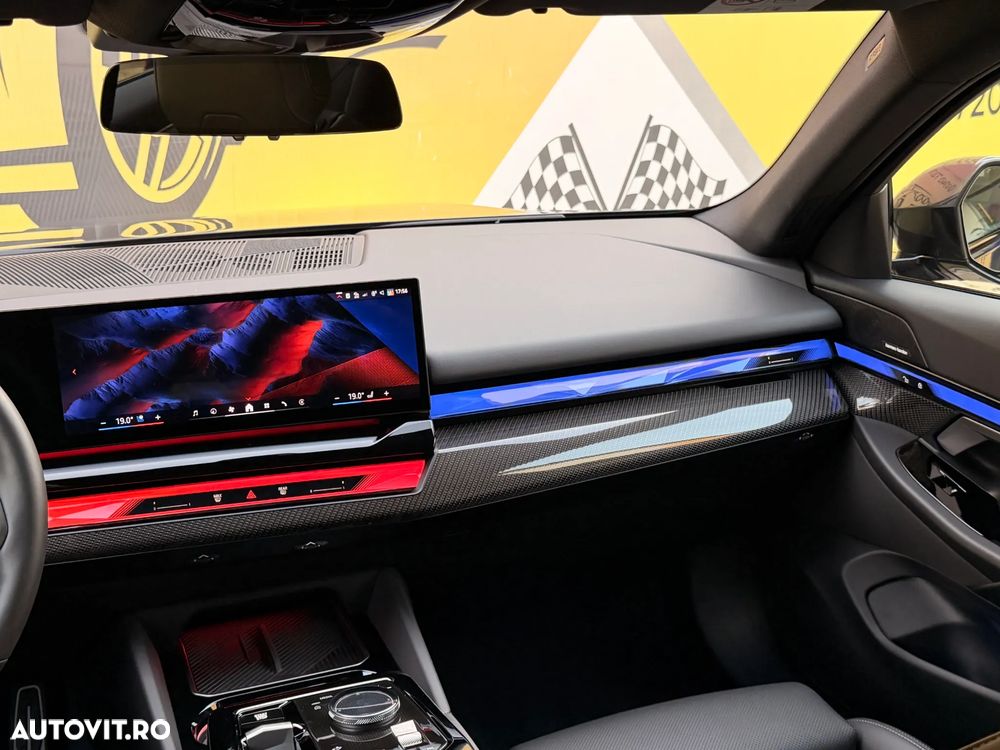 BMW Seria 5 520i AT MHEV - 12