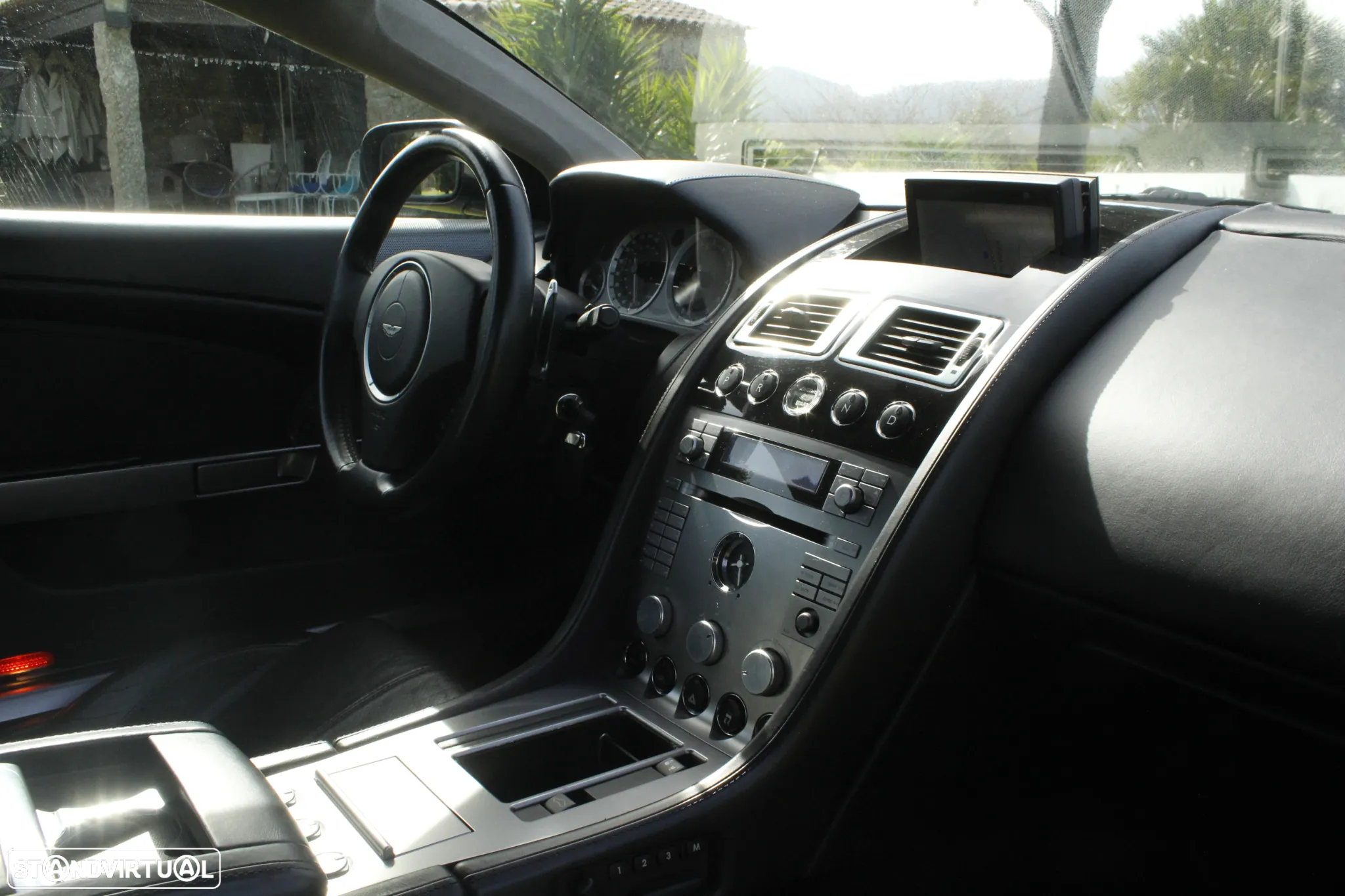 Aston Martin DB9 Coupe Touchtronic - 37