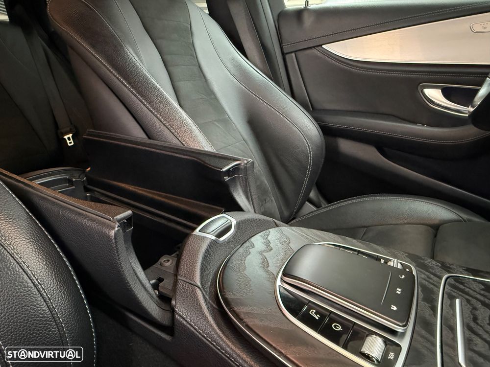Mercedes-Benz E 300 de AMG Line - 32