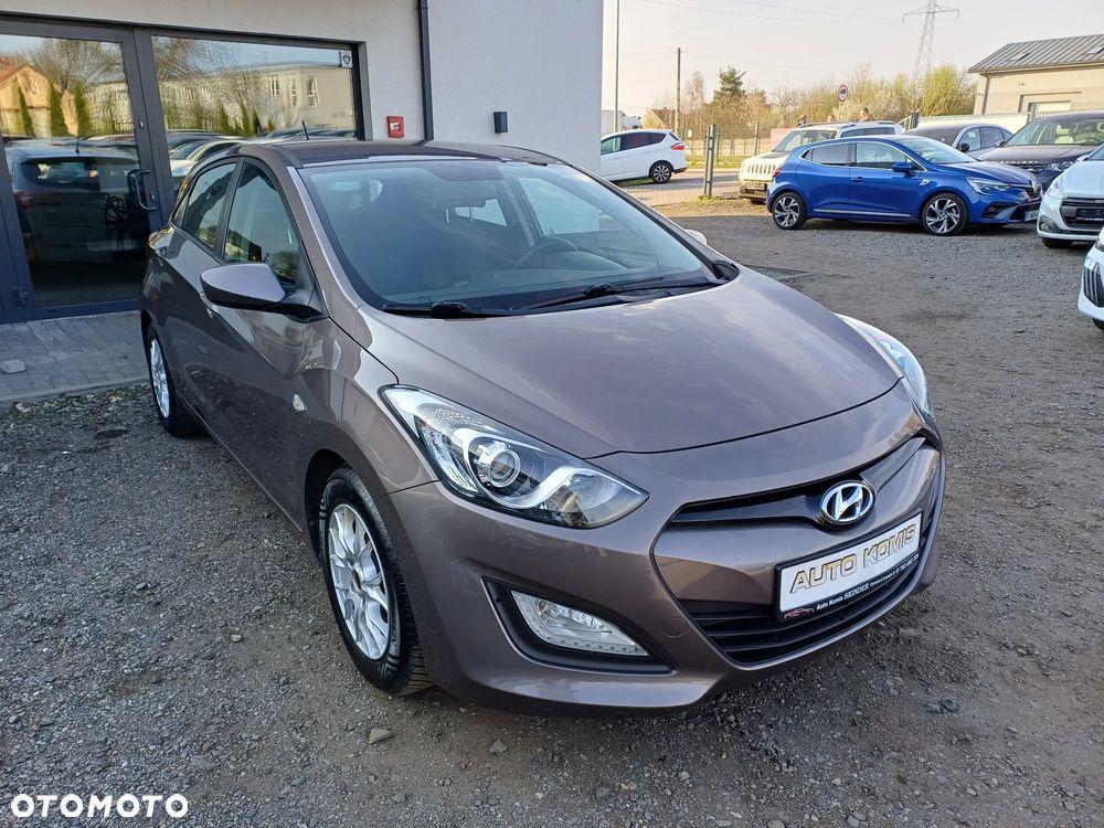 Hyundai i30 1.4 Classic + - 9