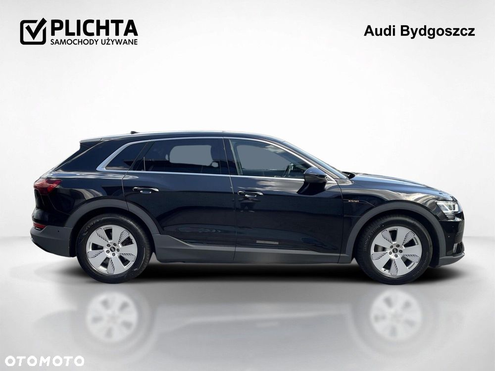 Audi e-tron - 7