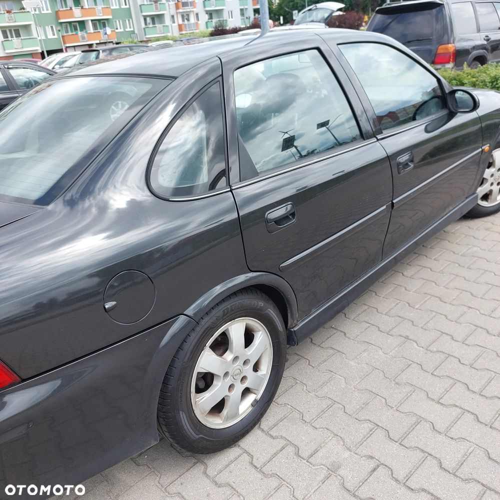Opel Vectra 1.8 Comfort - 4