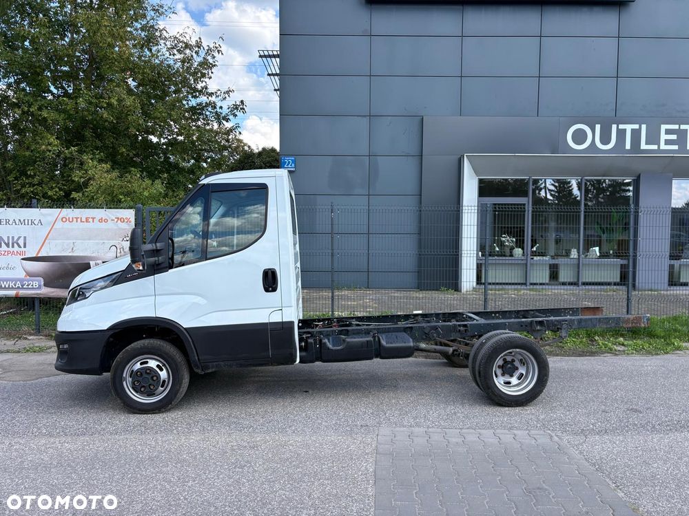 Iveco Daily 35C180 3.0 180 km Manual rozstaw 3.45 - 18