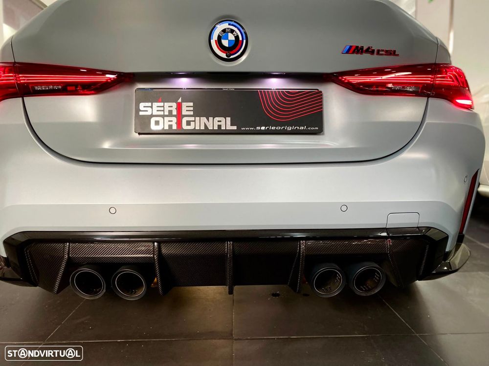 BMW M4 CSL - 10