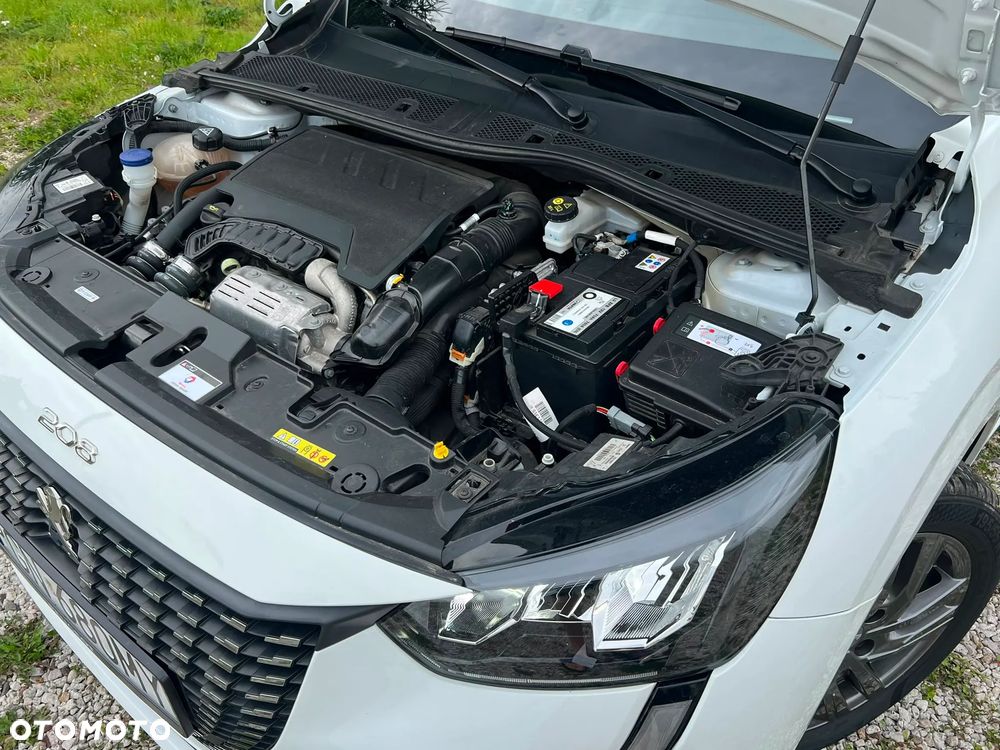 Peugeot 208 - 11