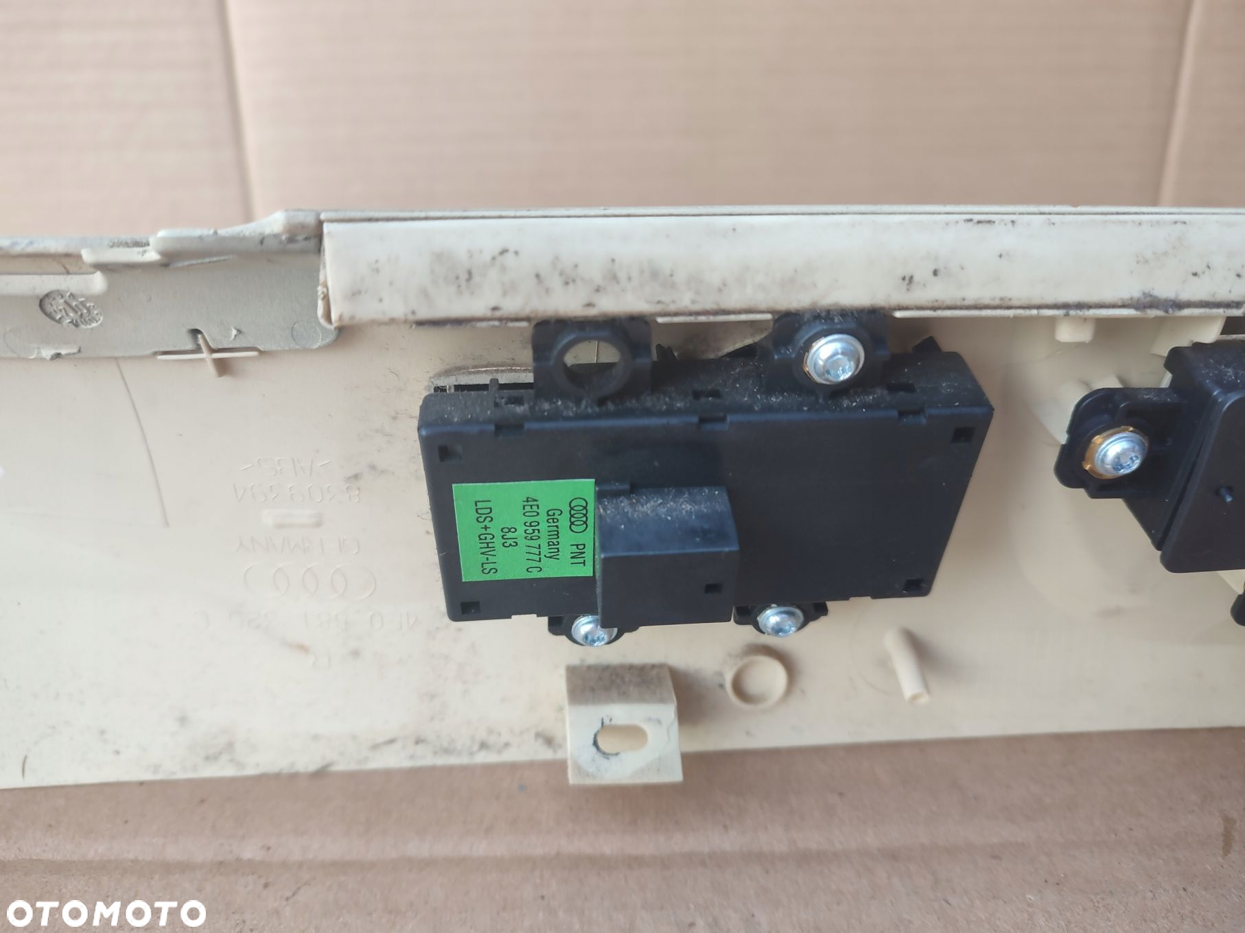 Panel regulacji fotela lewy KIEROWCY AUDI A8 D3 EUROPA ORYGINAŁ - 6