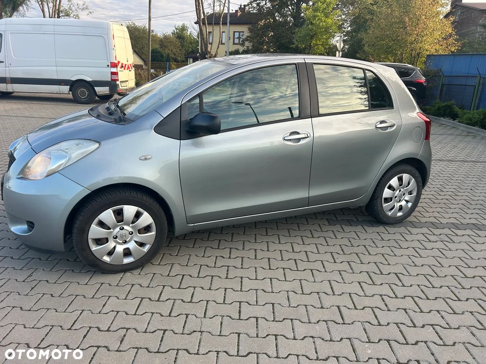 Toyota Yaris 1.3 VVT-i Sol - 18
