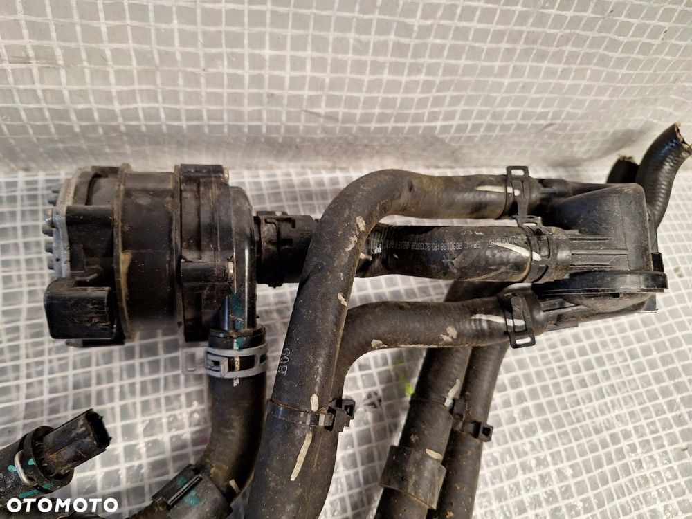 pompa wody volvo lynk  co lynkco 01 1.5 phev 8888778210 demontaz orginal - 6