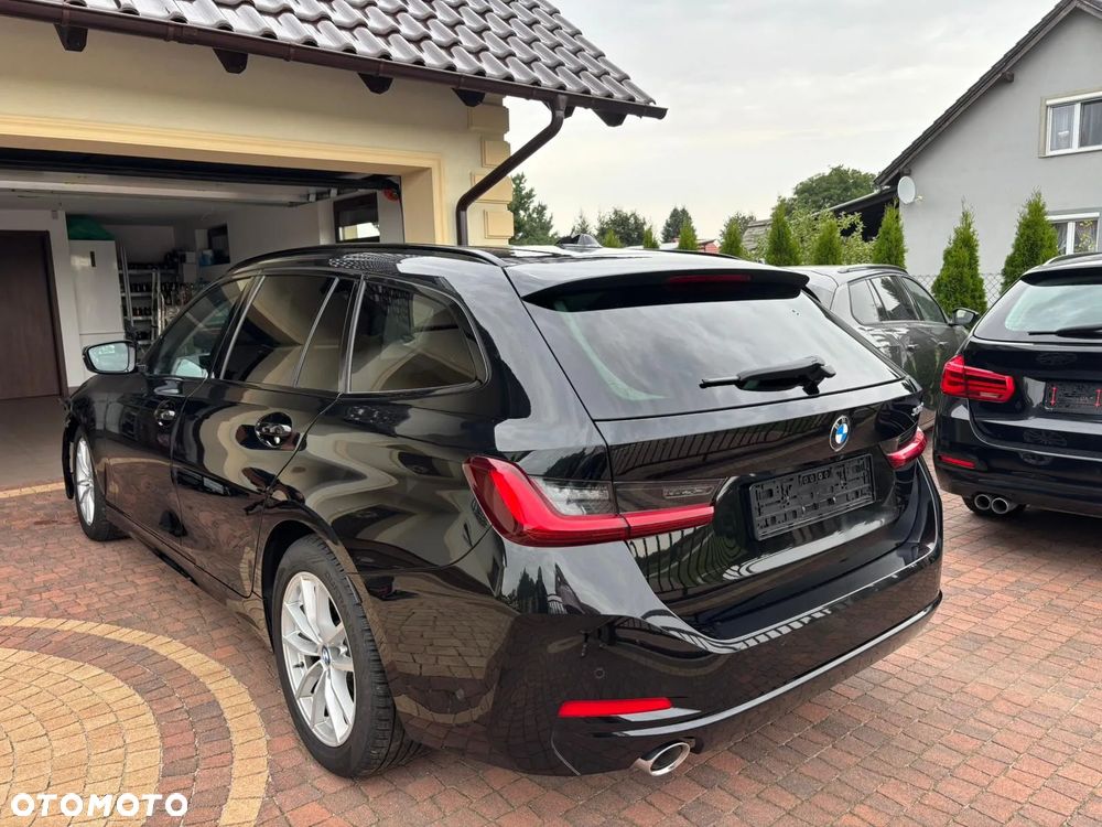 BMW Seria 3 318d - 2