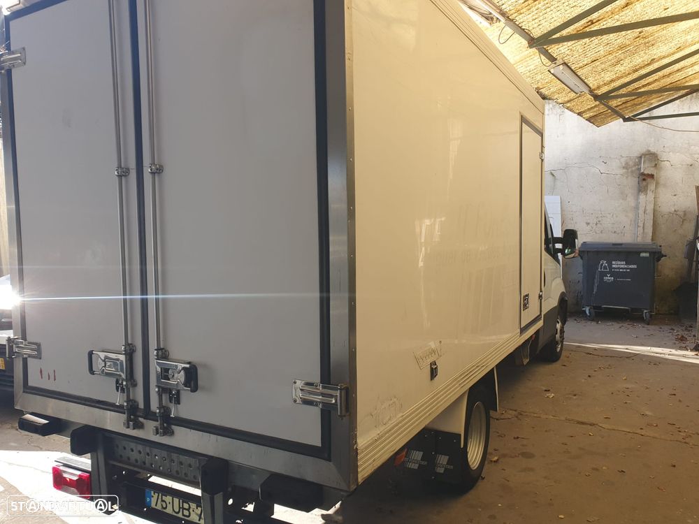 Iveco Daily 2.3 35C14 FRIGORIFICA Rod Duplo - 3