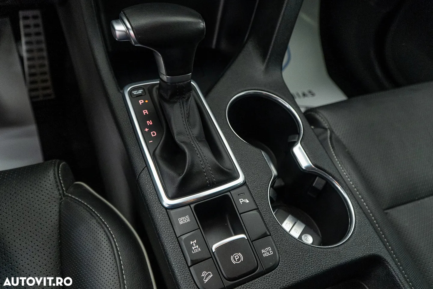 Kia Sportage 2.0 DSL 6AT 4x4 Style - 19