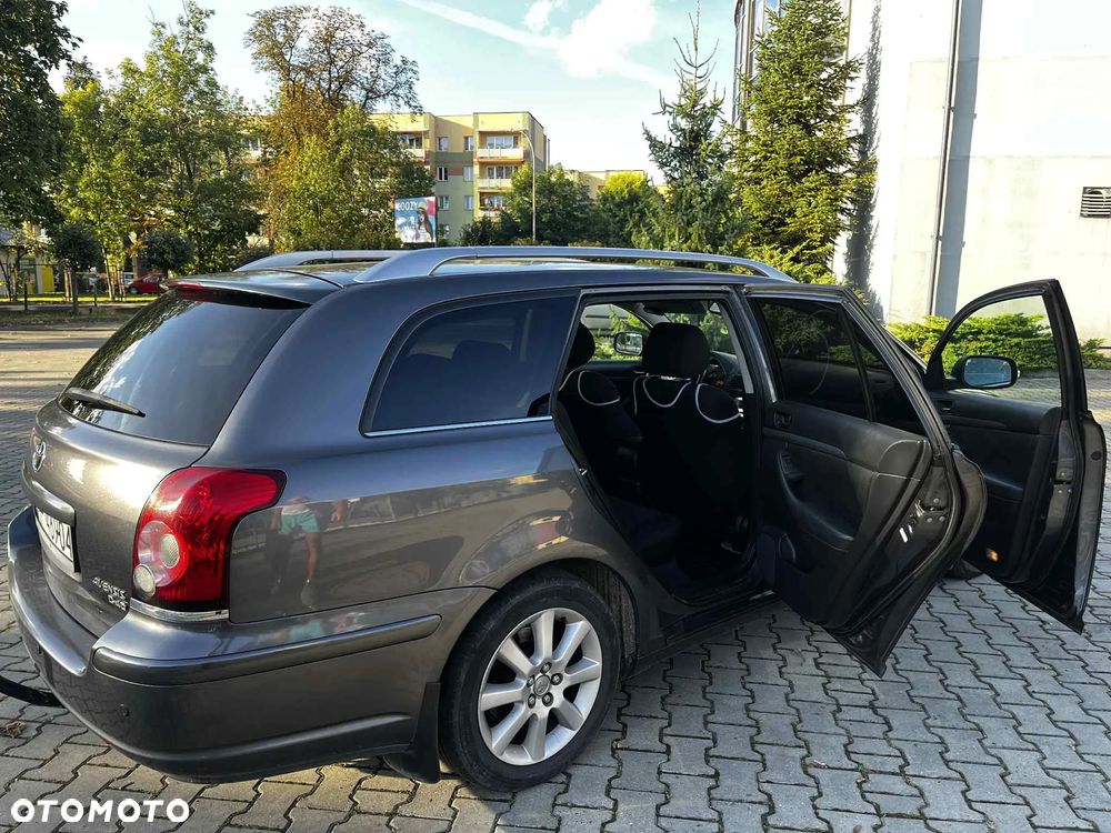Toyota Avensis 2.0 D-4D Sol Premium - 5
