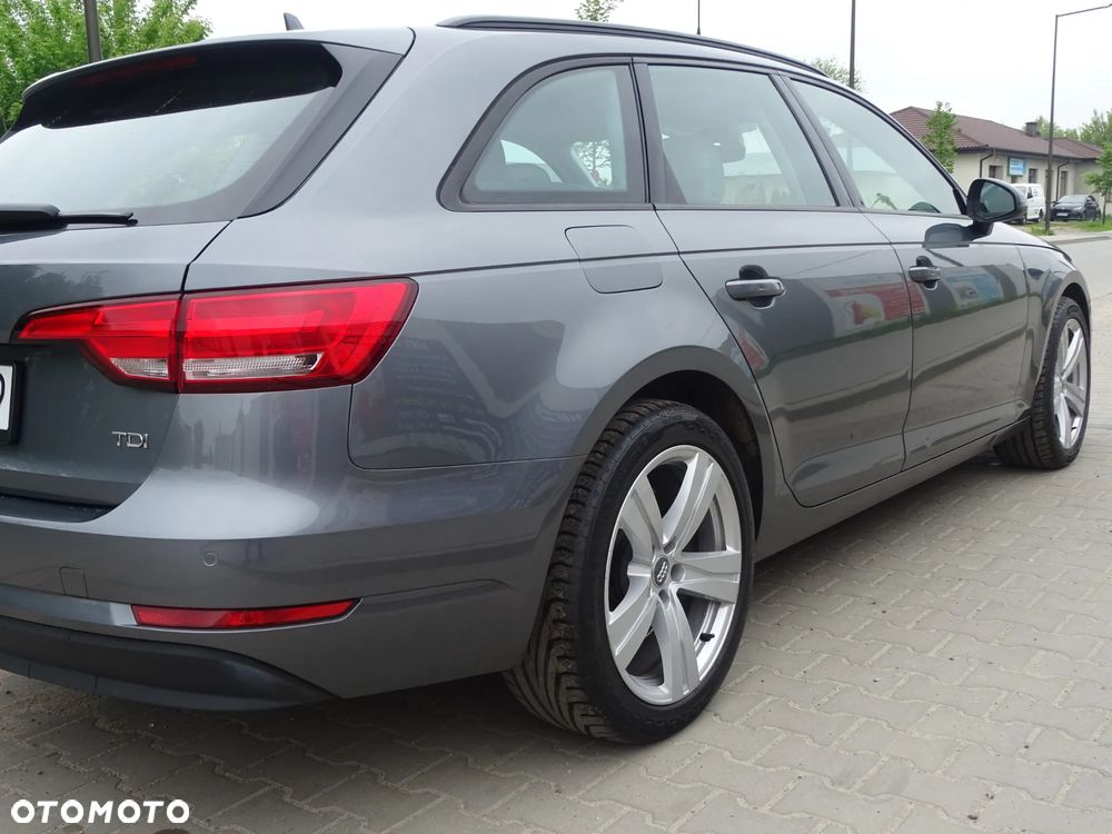 Audi A4 Avant 2.0 TDI - 11