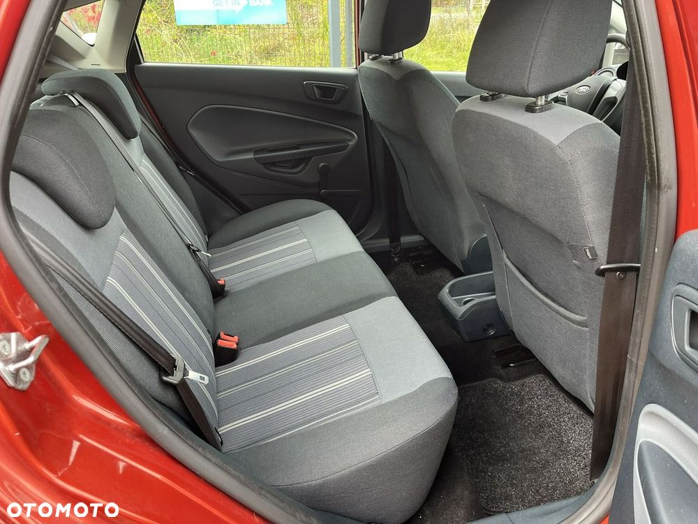 Ford Fiesta - 17