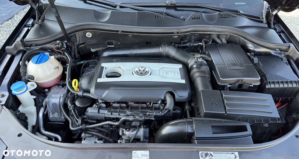 Volkswagen Passat - 35