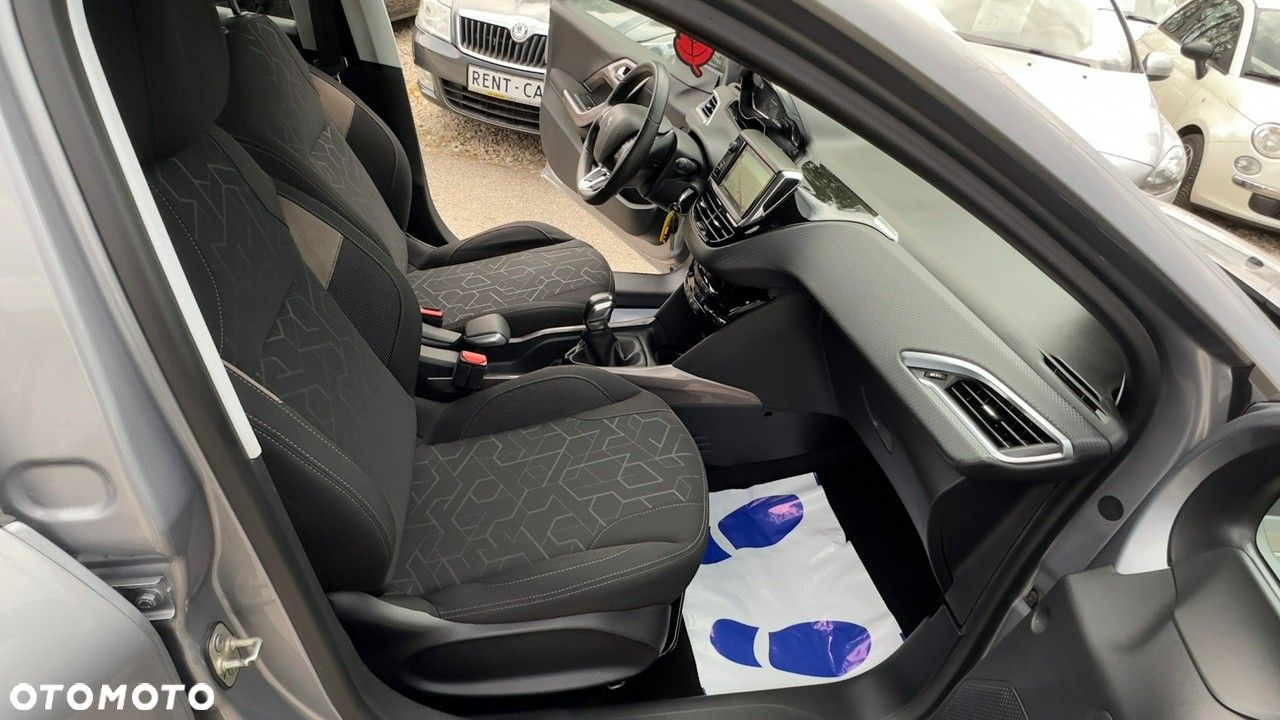 Peugeot 2008 1.2 Pure Tech Style - 8