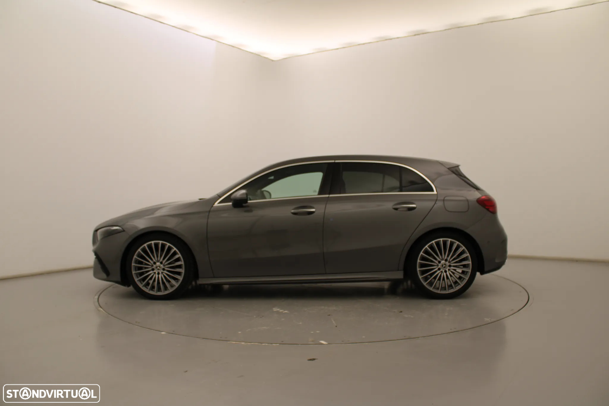 Mercedes-Benz A 200 Standard - 12