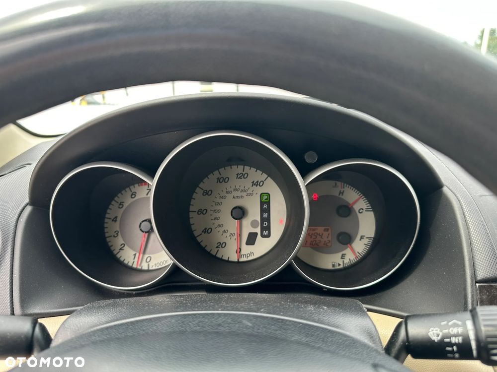 Mazda 3 2.0 Exclusive + - 13