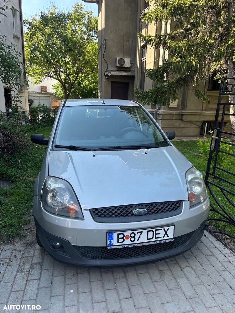 Ford Fiesta 1.4i Comfort - 1
