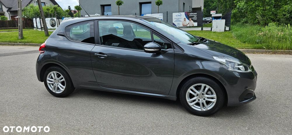Peugeot 208 - 2