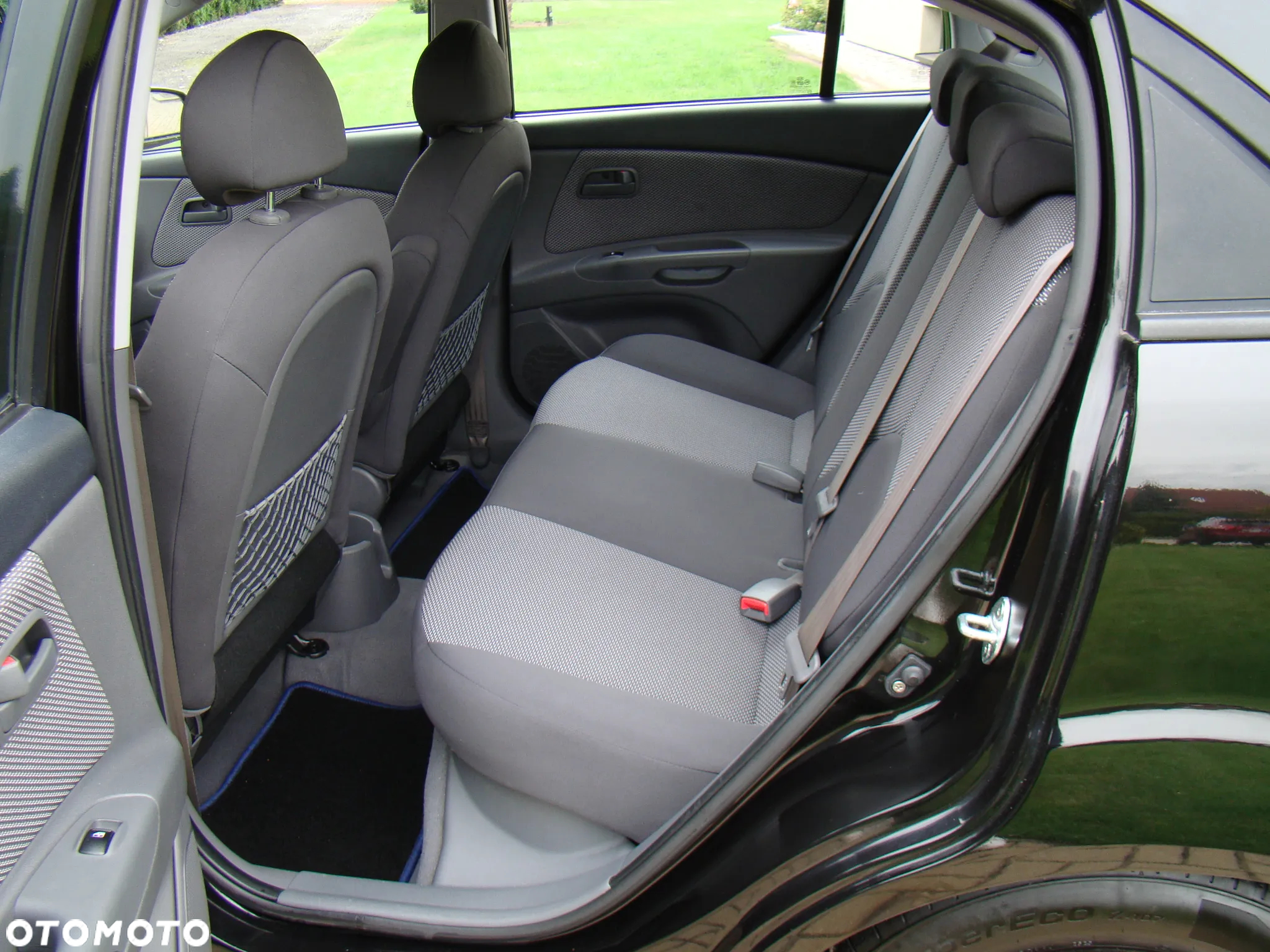 Kia Rio - 20