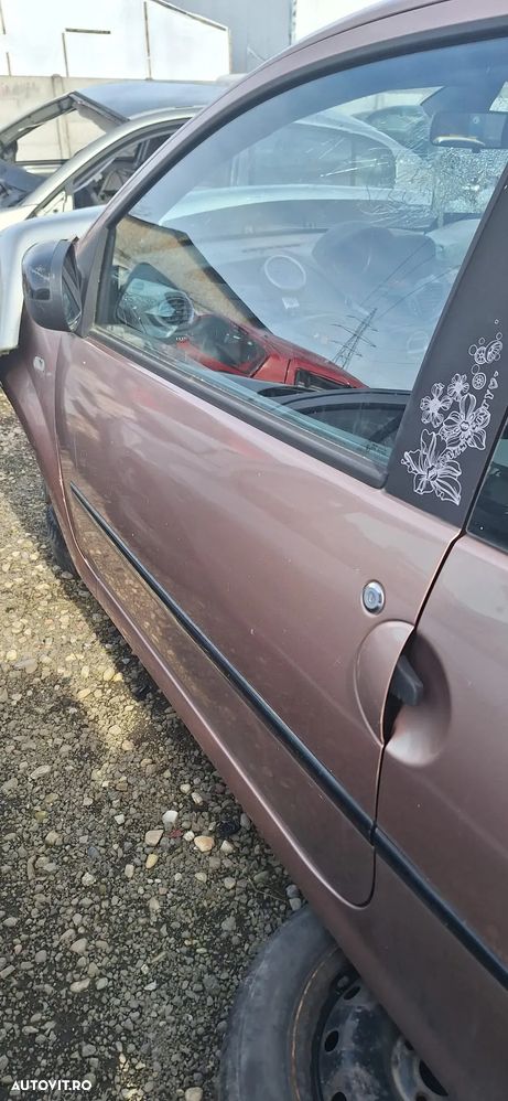 USA STANGA RENAULT TWINGO AN 2011 - 2