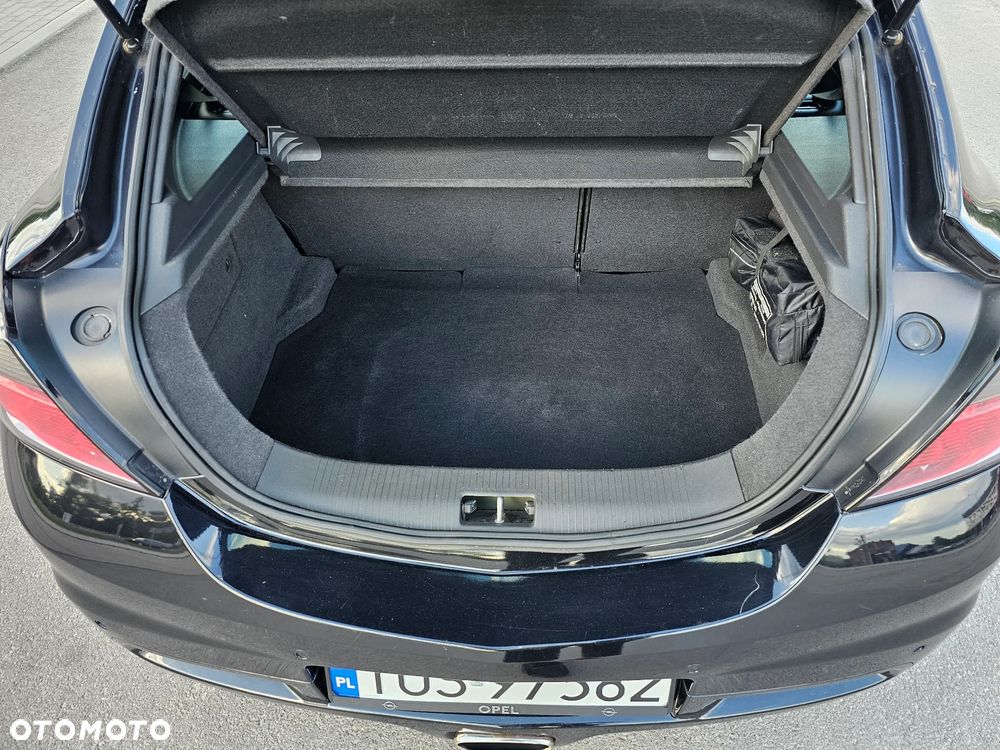 Opel Astra 2.0 T OPC - 17