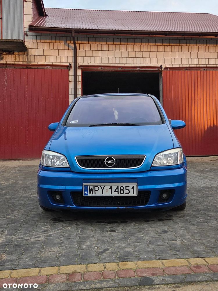 Opel Zafira 2.0 OPC - 2
