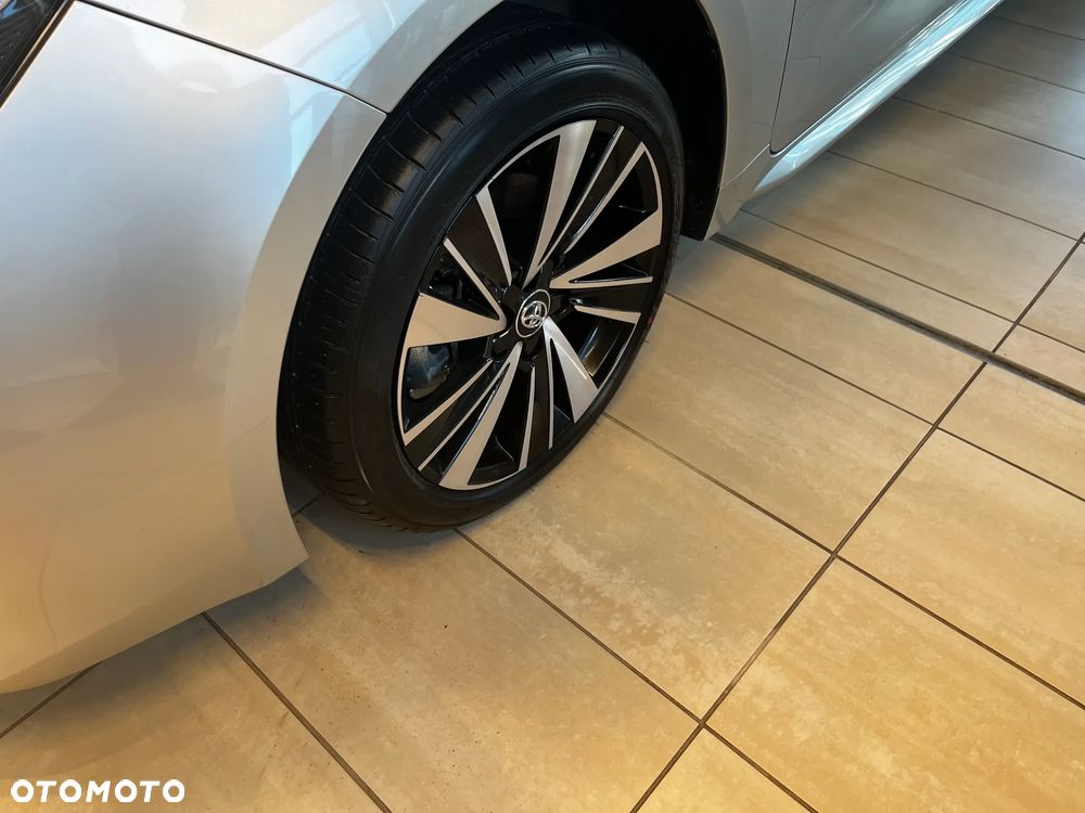 Toyota Corolla 2.0 Hybrid Style - 2
